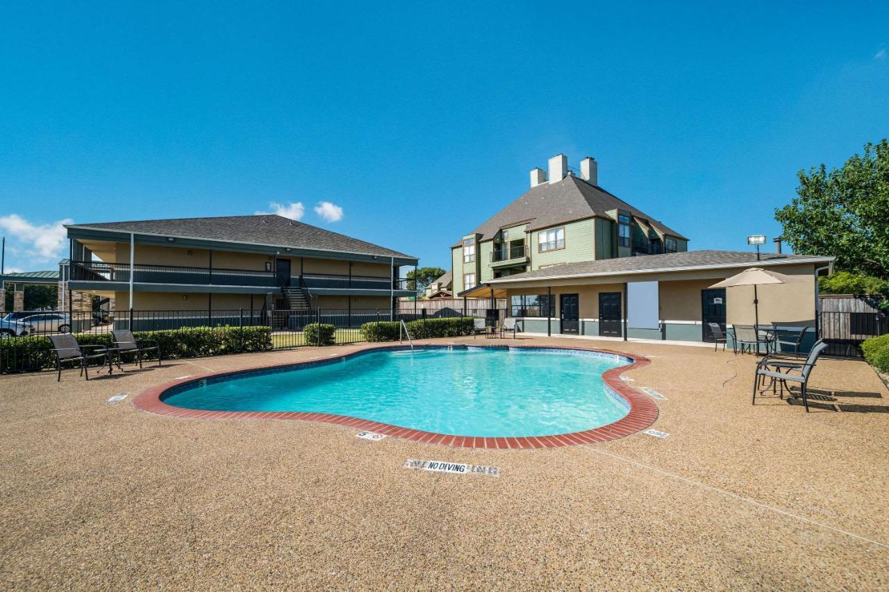 Quality Inn & Suites Garland - East Dallas Dış mekan fotoğraf
