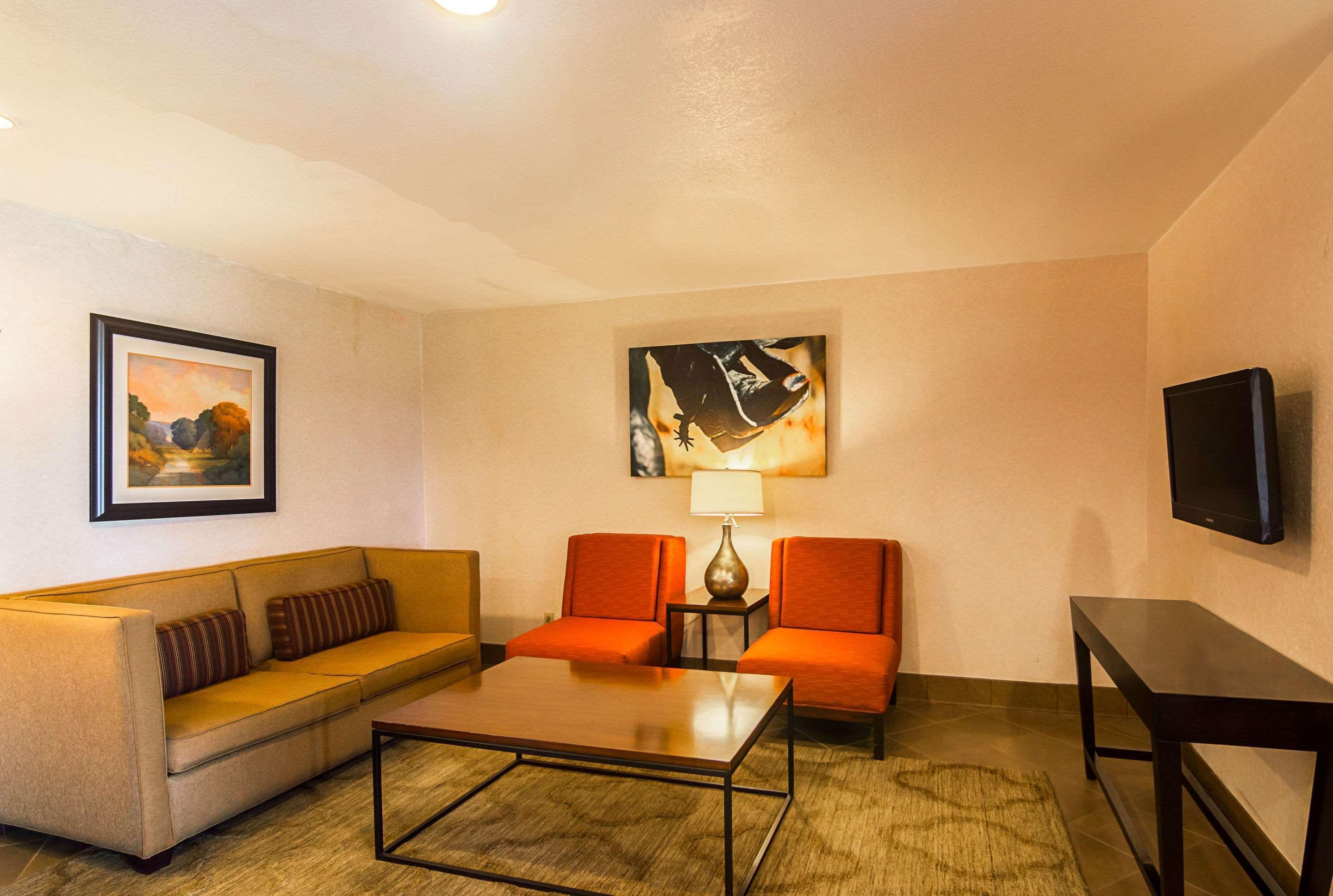 Quality Inn & Suites Garland - East Dallas Dış mekan fotoğraf